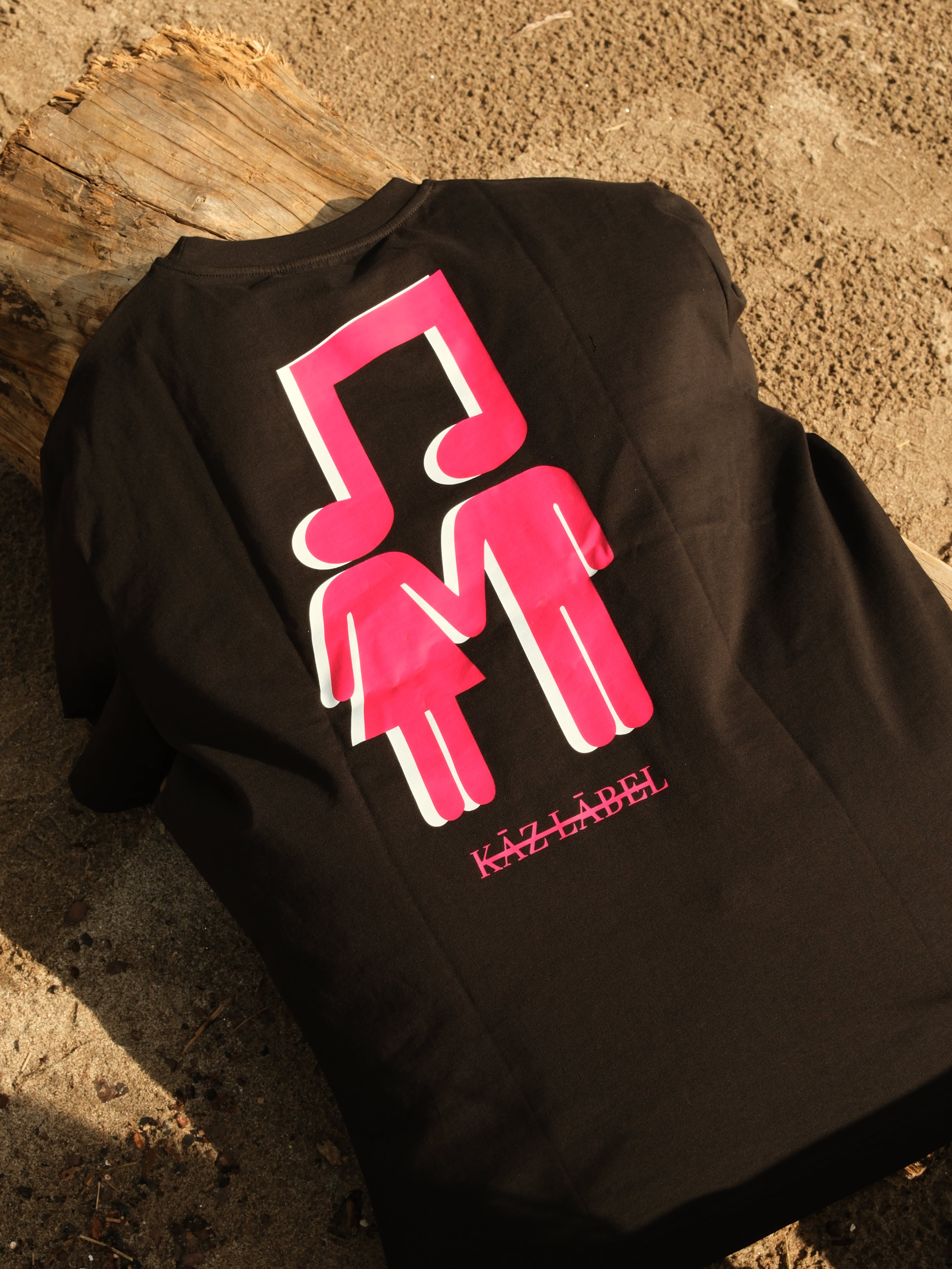 MUSIC COMMUNITY T-SHIRT
